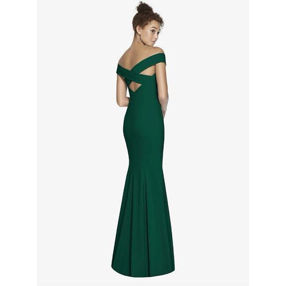 Dessy Off-the-Shoulder Criss Cross Back Trumpet Gown Hunter Green Women's 0 $257 - Picture 2 of 10